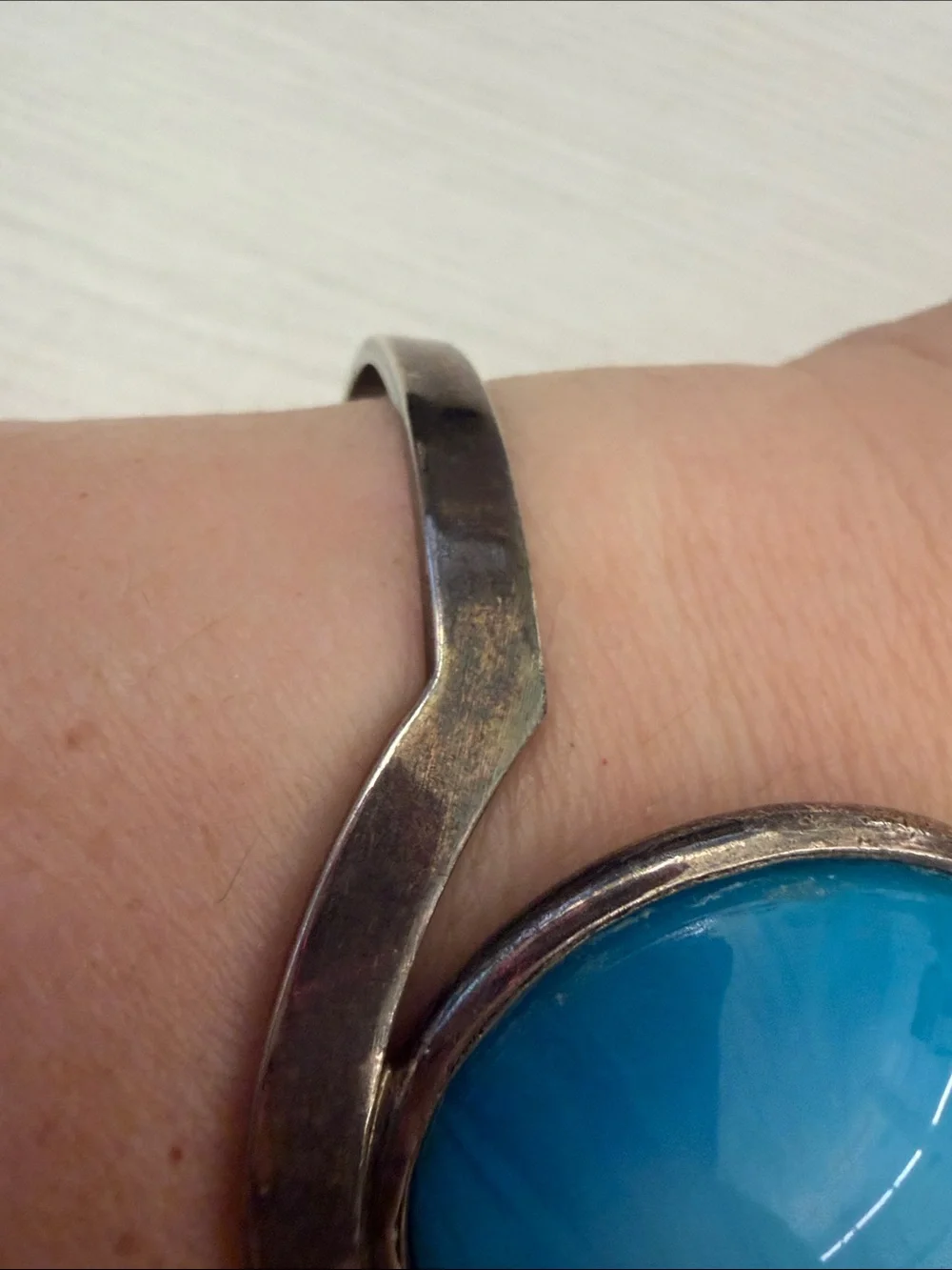 Unbranded Blue Fashion Wrist Cuff with Round Accent